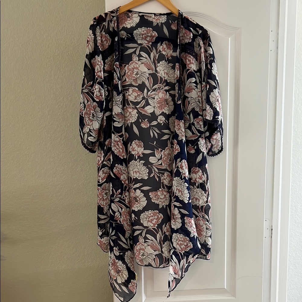 Emory Park Floral Kimono - Navy and Pink